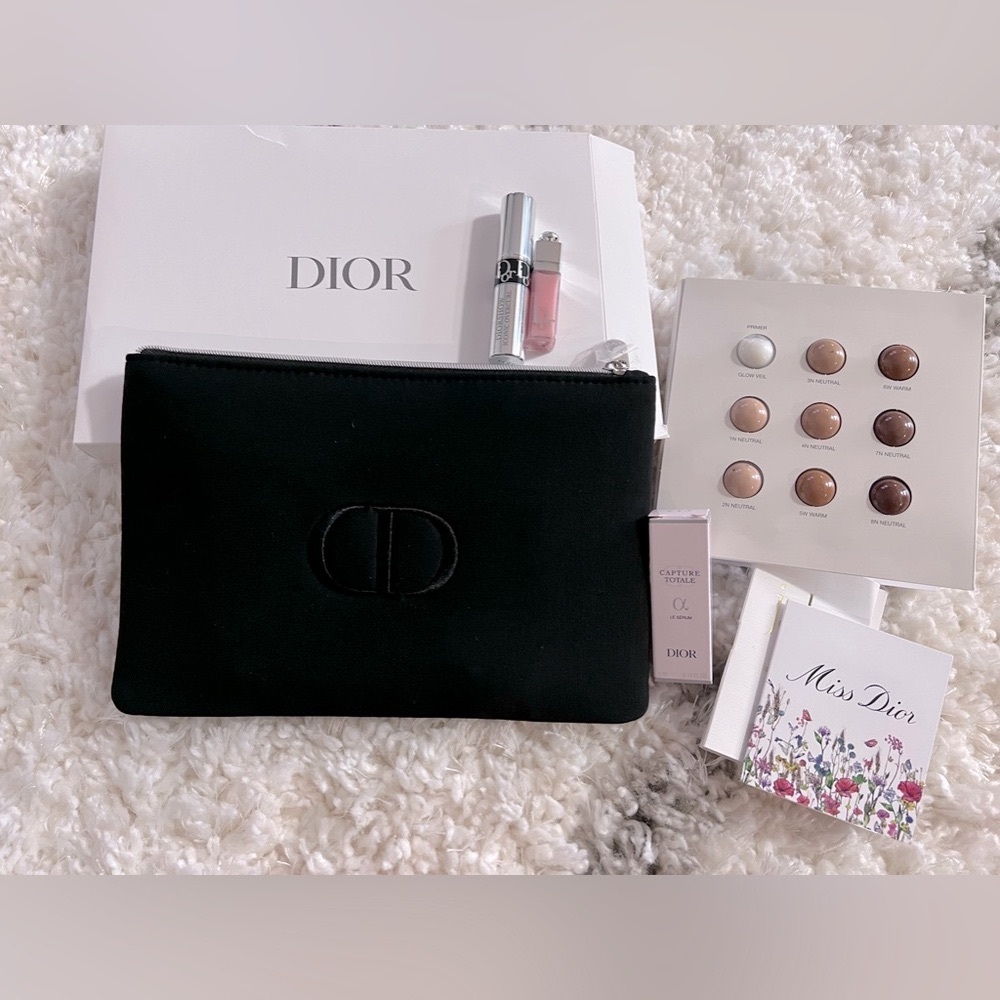 New  Dior Beauty CD Logo Makeup Pouch Flat Black Authentic w/freebies